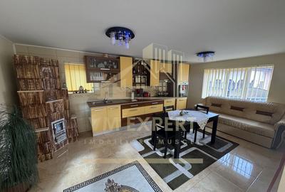 Casă cu 5 camere cu Teren 600 Mp în Rucăr - 15