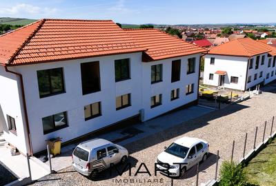 Duplex cu 4 camere cu Canalizare în Șura Mică - 1
