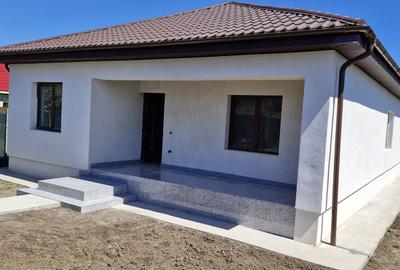Casă cu 4 camere în Cumpăna - 3