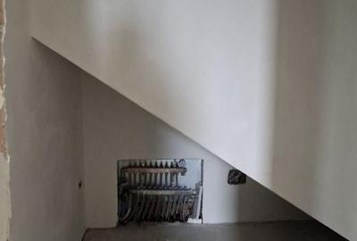 Casă individuală cu 5 camere cu Canalizare în Dumbrăvița - 12