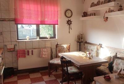 Casă cu 4 camere în Puchenii Mari - 1