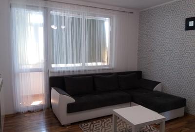Apartament cu 3 camere, mobilat în Berceni - 1
