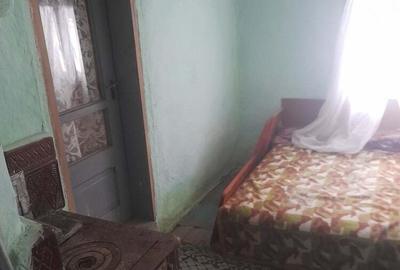 Vand casa cu dependinte siteren.dalhauti vrancea - 5