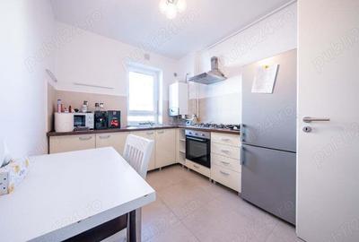 Apartament cu 2 camere decomandat în Tractorul - 4