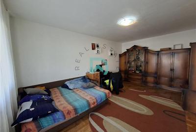 Apartament cu 2 camere decomandat în Județean - 11