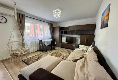 Apartament cu 3 camere semidecomandat în Central - 3