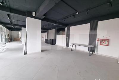 Spațiu comercial, de 375 mp, în Central - 2