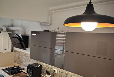 Apartament cu 2 camere decomandat în Apărătorii Patriei - 19