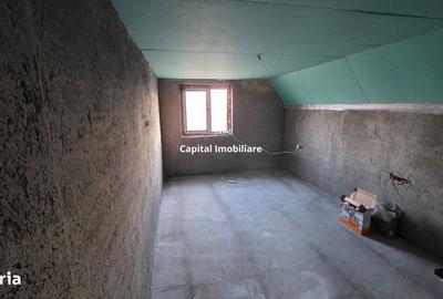 Casă cu 4 camere cu Teren 1056 Mp în Hinova - 4