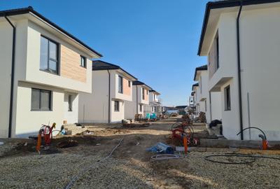Casă individuală cu 4 camere cu Teren 250 Mp în Odăi - 5
