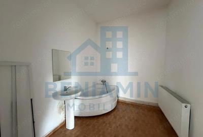 Spațiu comercial, de 362 mp, în Central - 1