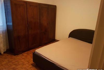 Garsonieră în Titan - 2