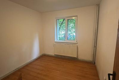 Oferta !! Apartament 2 camere Florilor liber - 2