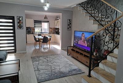 Casă cu 5 camere cu Teren 350 Mp în Dumbrăvița - 1