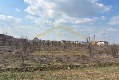 Teren Construcții intravilan de 324 mp, în Est - 4