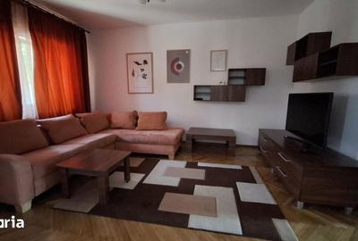 Casă cu 4 camere cu Teren 120 Mp în Central