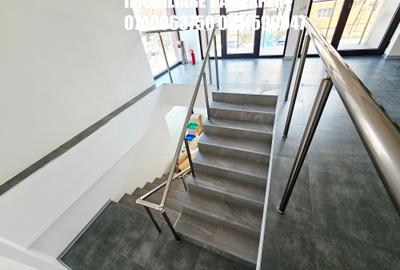 Spațiu comercial, de 100 mp, în Micro 17 - 9