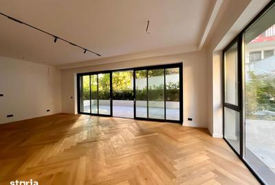 Apartament cu 3 camere în Central - 1