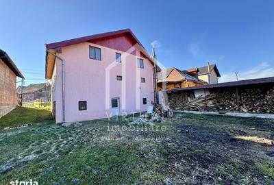 Casă cu 5 camere cu Teren 845 Mp în Roșia - 14