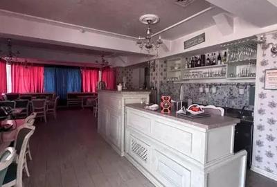 Spațiu comercial, de 794 mp, în Central - 18
