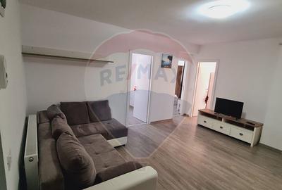 Apartament cu 3 camere de inchiriat - 2