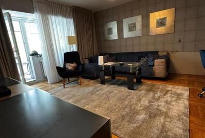 Apartament cu 2 camere, mobilat în Decebal