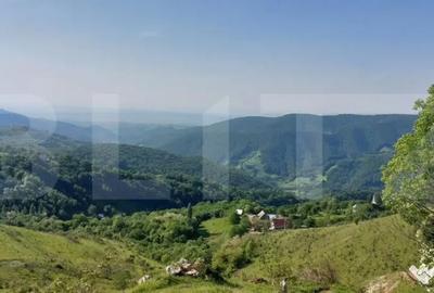 Teren de 3800 mp, în Central