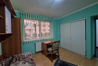 Apartament cu 4 camere decomandat în Traian - 7