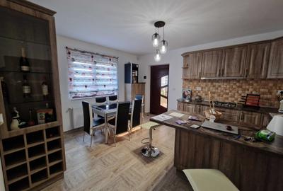 Casă cu 3 camere în Central - 4