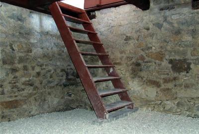 Casă cu 5 camere cu Teren 3610 Mp în Central