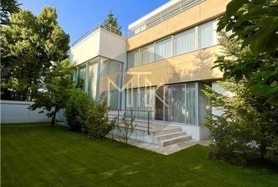 Casă individuală cu 6 camere cu Garaj în Pipera