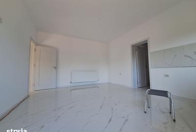 Casă cu 4 camere cu Teren 417 Mp în Giarmata