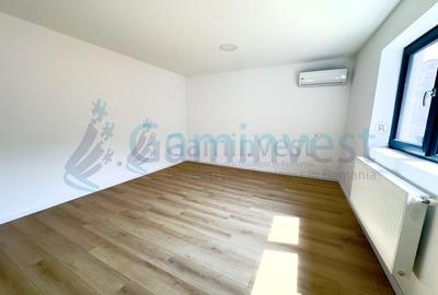 Birou, de 17 mp, în Decebal - 8