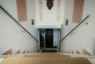 Casă cu 7 camere cu Canalizare în Centrul Civic - 30