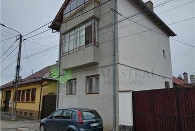 CASA HARMAN SINGUR CURTE 200000 EURO - 1