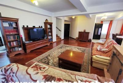 Casă cu 5 camere cu Teren 500 Mp în Pipera