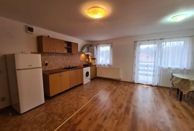 Apartament cu 3 camere decomandat în Valea Aurie - 8
