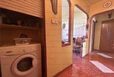 Apartament decomandat, spatios, insorit, etaj 2/4, Tractorul Cerna! - 9