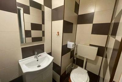 Vanzare apartament 3 camere, etaj 1, situat in Rovinari, strada Termocentralei - 3