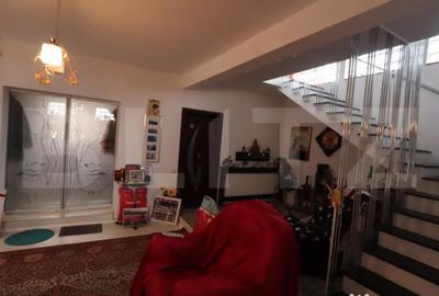 Casă cu 4 camere cu Teren 986 Mp în Central - 11