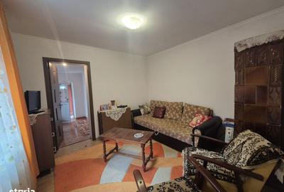 Casă cu 4 camere cu Canalizare în Central - 6