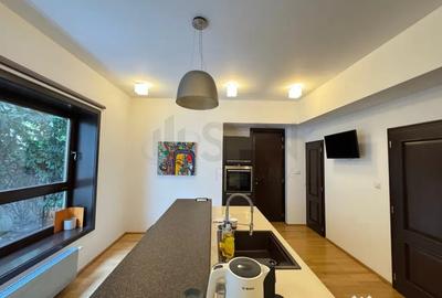 Casă cu 6 camere cu Canalizare în Calea Călărașilor - 1