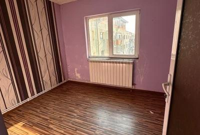 APARTAMENT 3 CAMERE - NAVODARI - 9