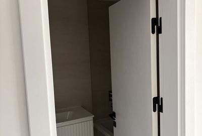 Apartament cu 3 camere în Central - 1
