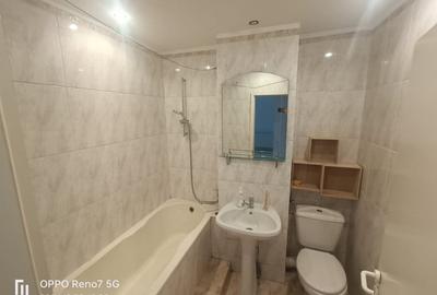 Apartament de vanzare 4 camere - living și 3 dormitoare - 11