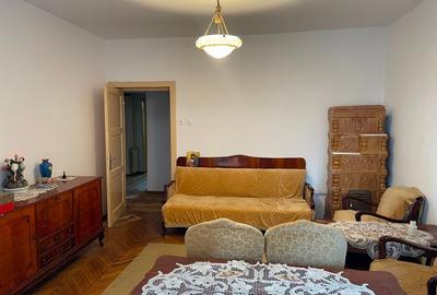 Apartament 3 camere in vila, curte proprie, garaj, pivinta, zona Postei -Vlahuta - 4
