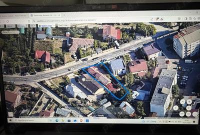 Casă cu 3 camere cu Teren 650 Mp în Central - 1