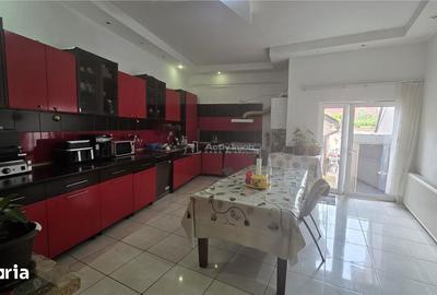 Casă cu 4 camere cu Teren 417.71 Mp în Central - 4