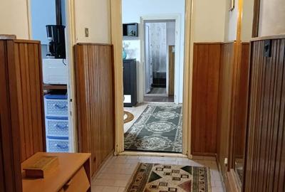 Apartament doua camere, eventual trei, mobilat utilat complet, etaj 1, Narcisa - 3