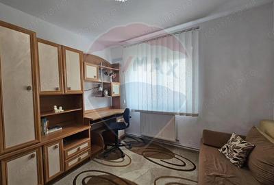 Apartament cu 4 camere - 5